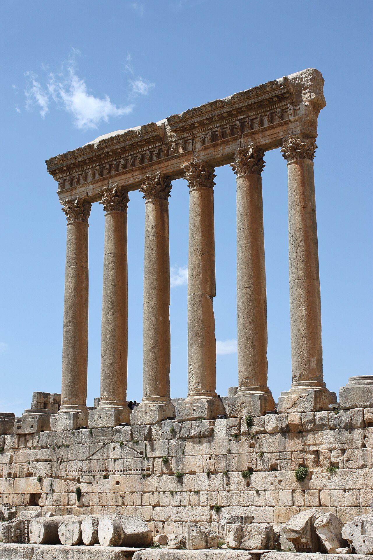 The Baalbek trilithon — Roman foundation